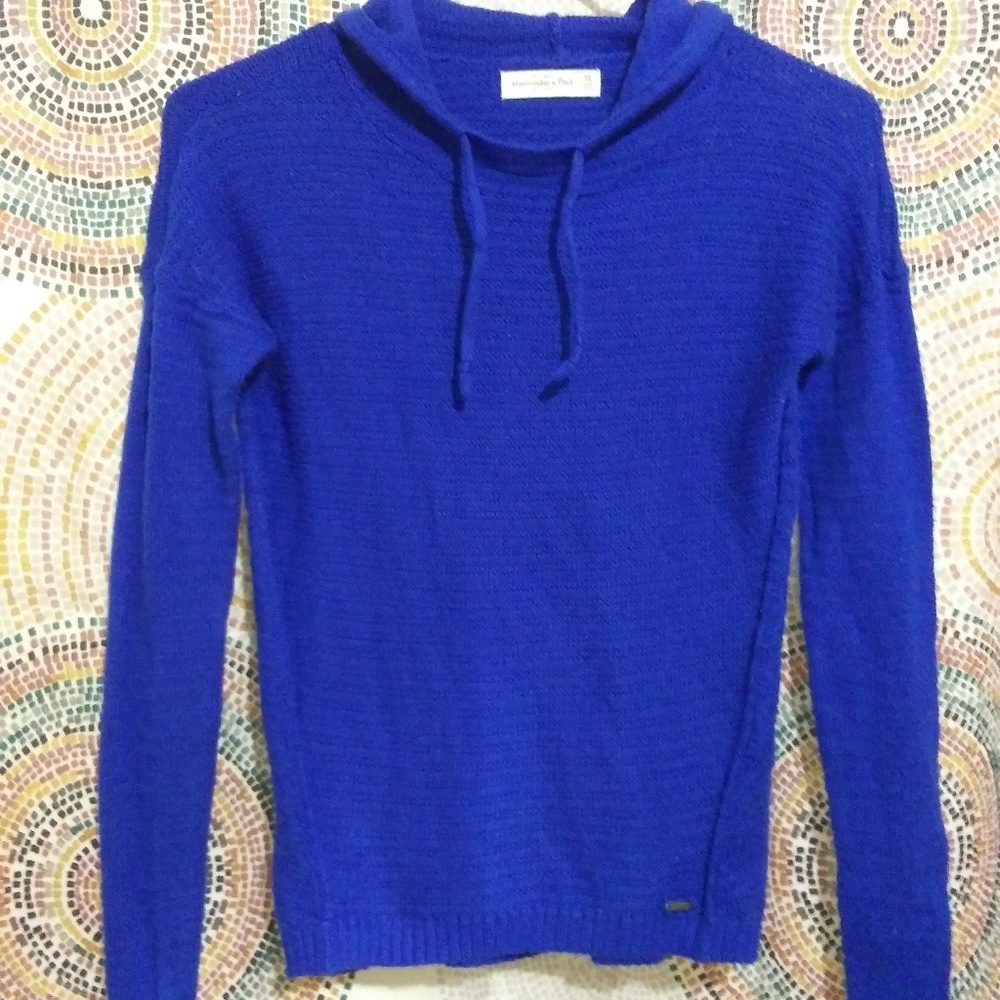 Abercrombie & Fitch Sweater